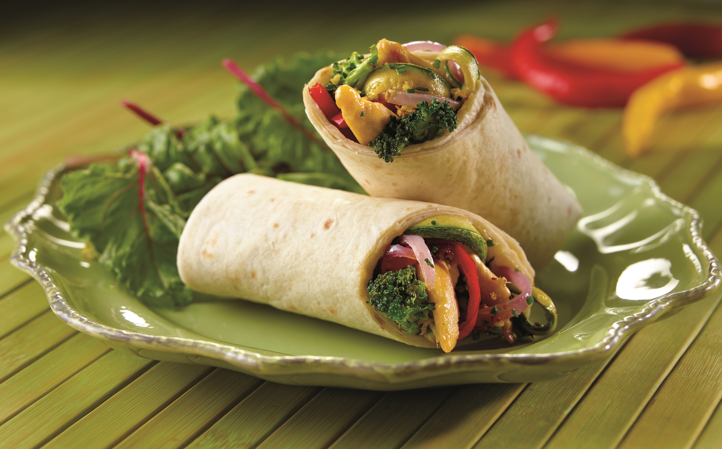 Wrap de Pollo y Verduras Orientales